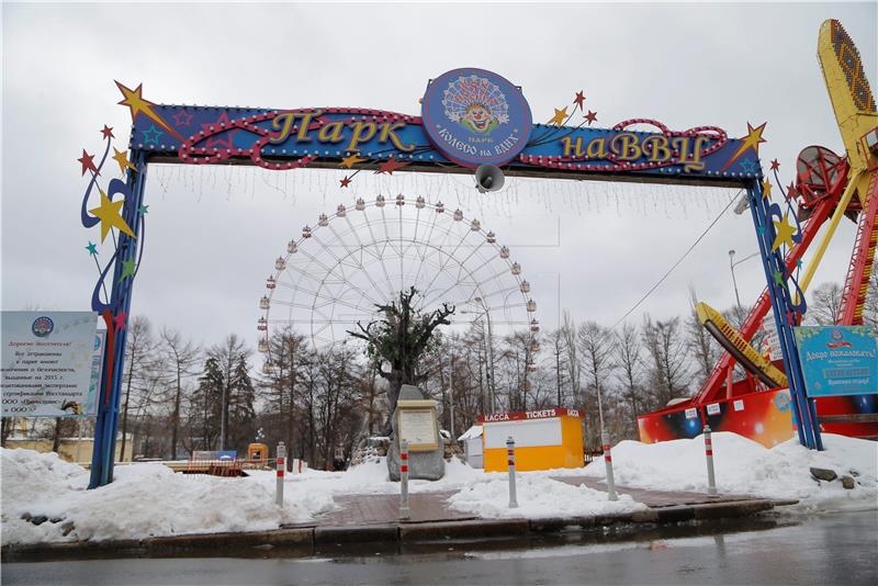 RUSSIA AMUSEMENT PARK DISMANTLING