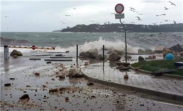 Nakon olujnog nevremena u Istri, saniraju se štete 