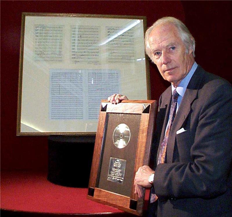 FILE BRITAIN SIR GEORGE MARTIN OBIT