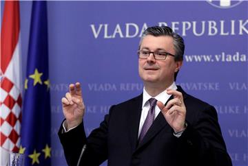 Croatian PM says Balkan route is closed