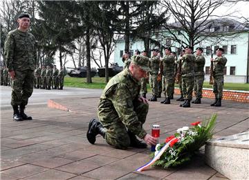 General Šundov obišao Gardijsko oklopno mehaniziranu brigadu u Vinkovcima