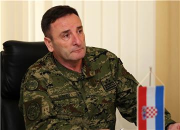 General Šundov obišao Gardijsko oklopno mehaniziranu brigadu u Vinkovcima