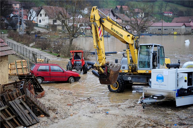 U Srbiji proglašeno izvanredno stanje zbog poplava i kiše