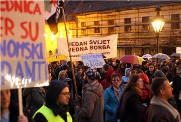 Tristotinjak prosvjednika na Markovom trgu zbog zatvaranja granica na tzv. balkanskoj ruti