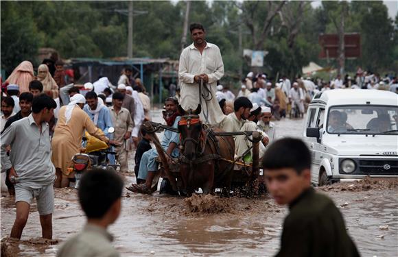 Najmanje 28 mrtvih u olujnim kišama u Pakistanu