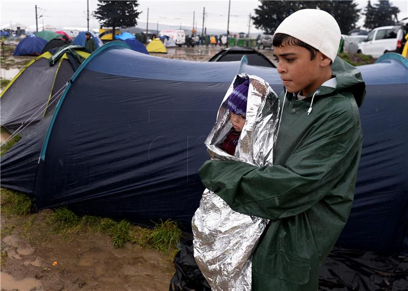 Trupla troje utopljenika, moguće migranata, pronađena u Makedoniji - policija