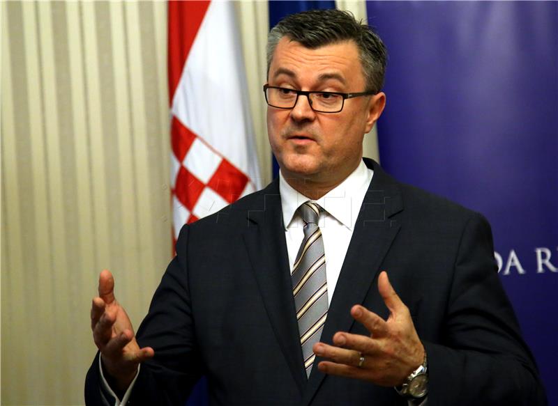 Orešković uvjeren da će Medved biti izvrstan ministar