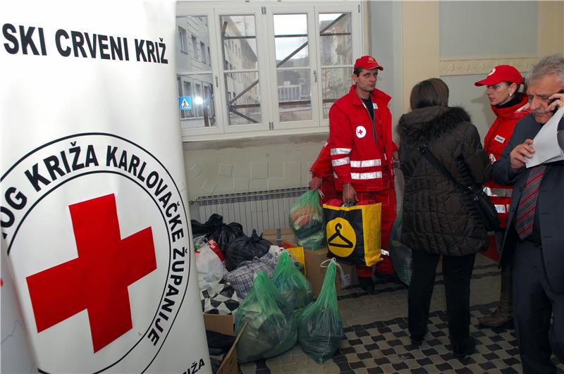 Karlovačka županija i Crveni križ organizirali donaciju odjeće za Mikolayivsku oblast u Ukrajini