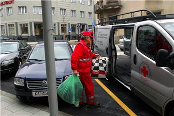 Karlovačka županija i Crveni križ organizirali donaciju odjeće za Mikolayivsku oblast u Ukrajini