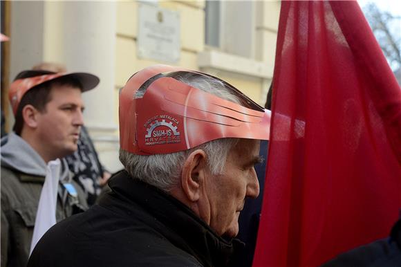 Zadar: Radnici SAS Vektora opet prosvjeduju