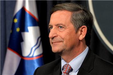 Erjavec satisfied with Slovenian case before arbiters in The Hague