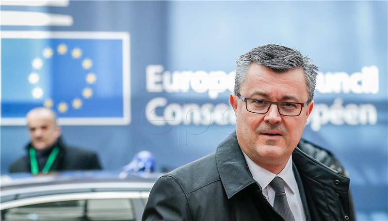 Orešković se nada dogovoru EU-a i Turske o migrantskoj krizi