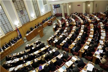 Parliament adopts 2016 state budget