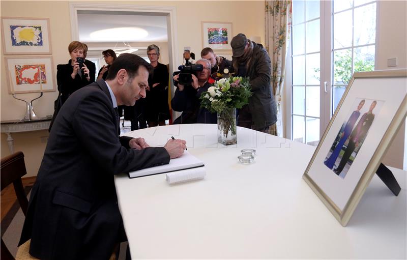 Croatian FM signs book of condolences for Brussels victims