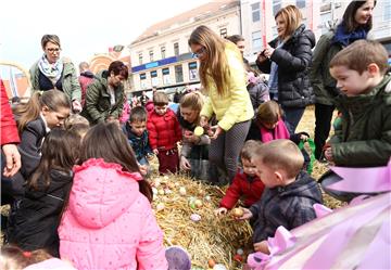 Osijek: Svečano otvoreno najveće uskrsno gnijezdo na svijetu