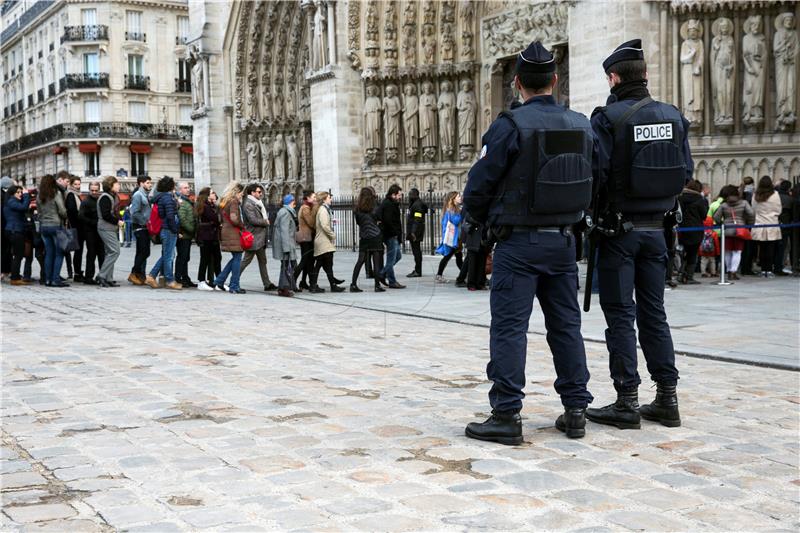 FRANCE SECURITY EASTER NOTRE DAME