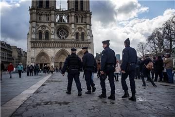 FRANCE SECURITY EASTER NOTRE DAME