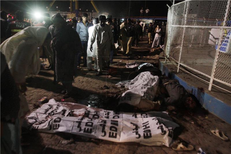 PAKISTAN SUICIDE BOMB BLAST