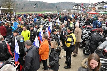 Slovenija: na tradicionalni uskrsni blagoslov motora došlo 5000 vozila i motorista