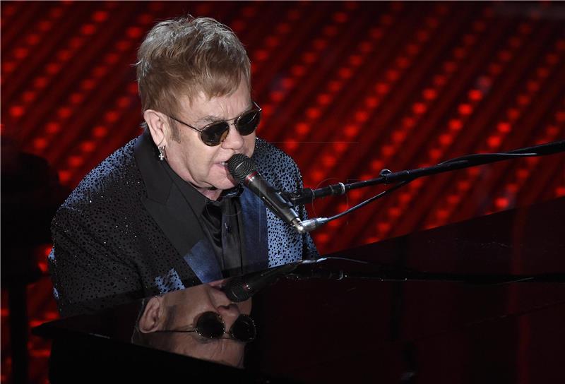 Putin i Elton John mogli bi se sastati u svibnju u Rusiji