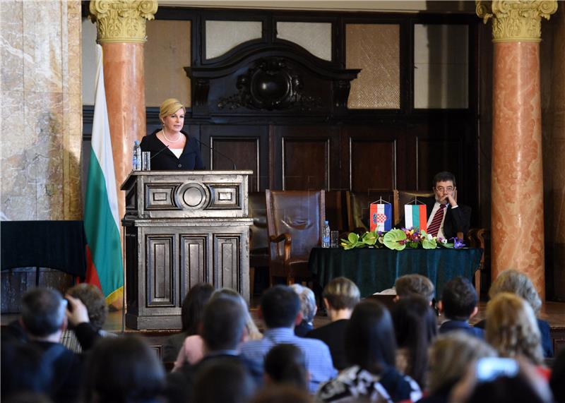 Grabar-Kitarovic calls for greater solidarity in fight against terrorism