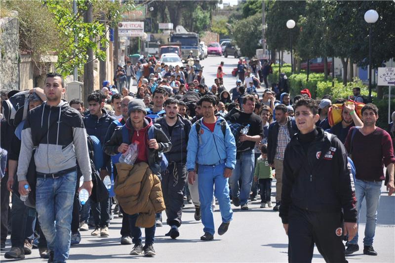 Turska obalna straža privodi migrante uoči stupanja na snagu sporazuma s EU-om