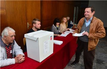 Prijevremeni lokalni izbori: vrlo mali odaziv