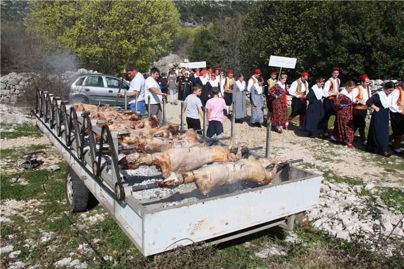 Manifestacija ''Uskrs u Primorju''