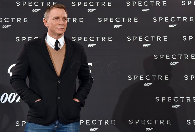 Daniel Craig pozvao na financiranje razminiranja