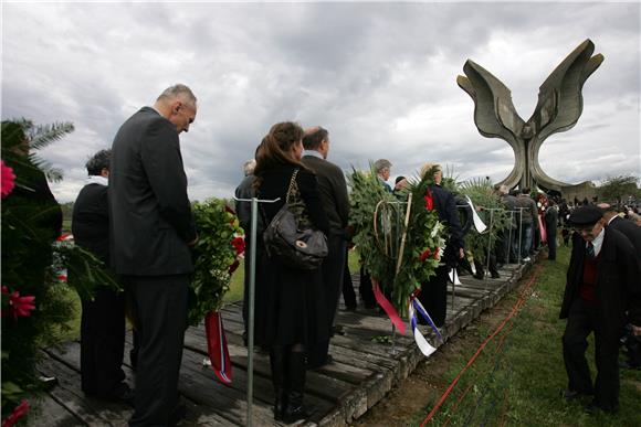 Gov't, Jasenovac museum director regret Coordinating Committee's decision