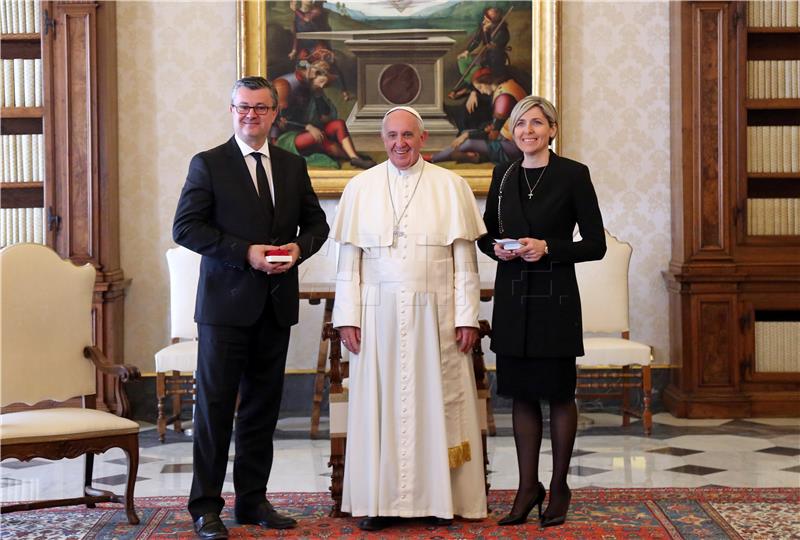 PM Oreskovic meets with Pope Francis