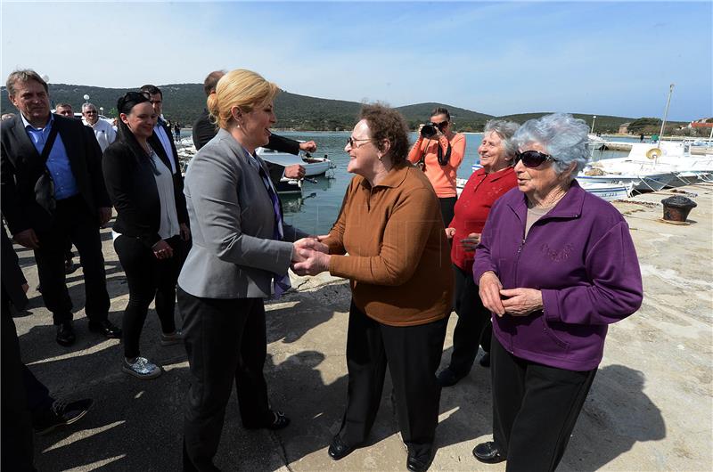 Predsjednica: Vjerujem da će Vlada imati sluha za probleme na otocima