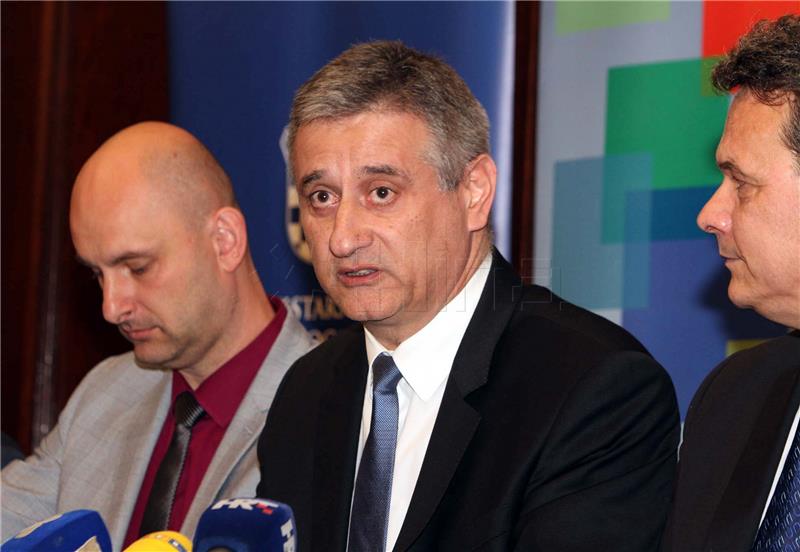 Karamarko: Hrvatska neće blokirati ulazak Srbije u EU