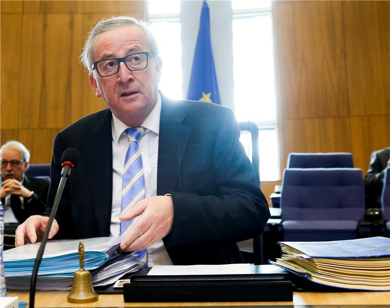 Juncker "žalostan" zbog nizozemskog "ne" sporazumu s Ukrajinom