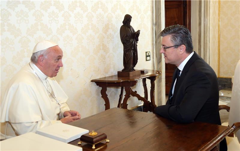 PM understands Pope's desire to bring Catholic and Orthodox Christians closer on Stepinac