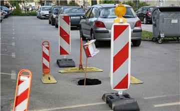 U Zagrebu otvorena još jedna rupa na cesti na Srednjacima