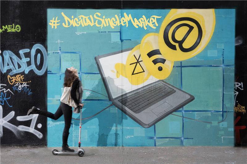 Thematic photos on the 10 priorities of Juncker's Commission: graffiti - A connected digital single market