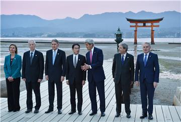 JAPAN DIPLOMACY G-7 MEETING