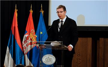 Vučić od Hrvatske očekuje još spoticanja na europskom putu