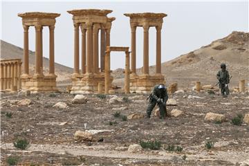 SYRIA RUSSIA PALMYRA DEMINING