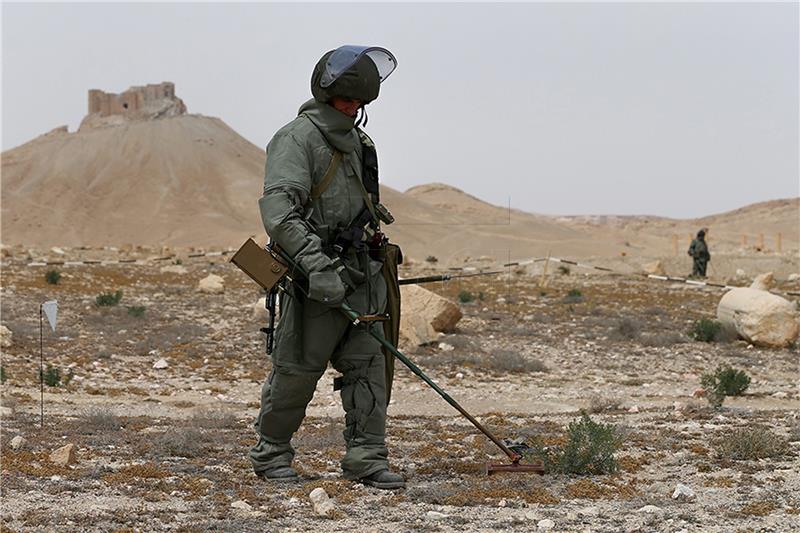 SYRIA RUSSIA PALMYRA DEMINING