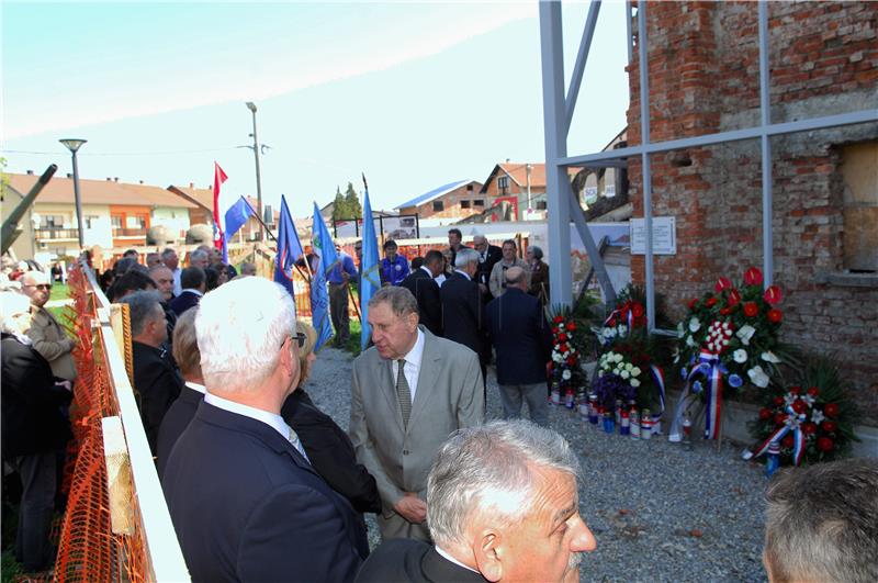 U Vojniću i Karlovcu sjećanje na logoraše 