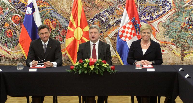 Grabar-Kitarovic says Macedonia deserves much stronger EU support