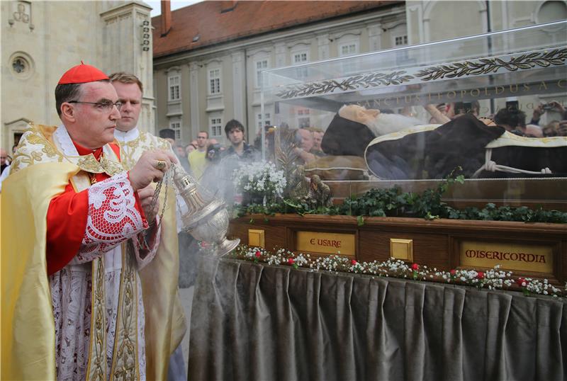 Doček tijela svetog Leopolda Bogdana Mandića