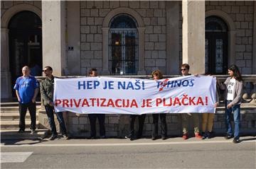 Privatizacija nije jedino rješenje za javna poduzeća - konferencija