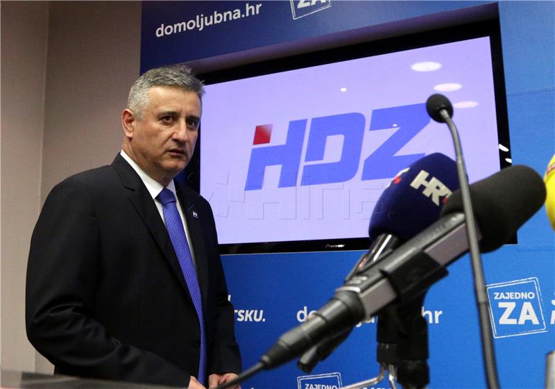 Čekanje rezultata unutarstranačkih izbora za predsjednika HDZ-a