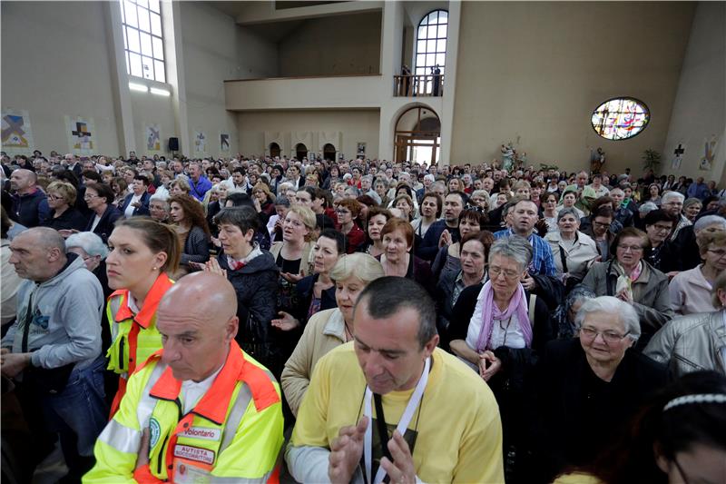 Oproštajnom molitvom ispraćeno tijelo sv. Leopolda Bogdana Mandića