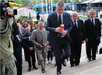 Karamarko i ministri s hrvatskim braniteljima