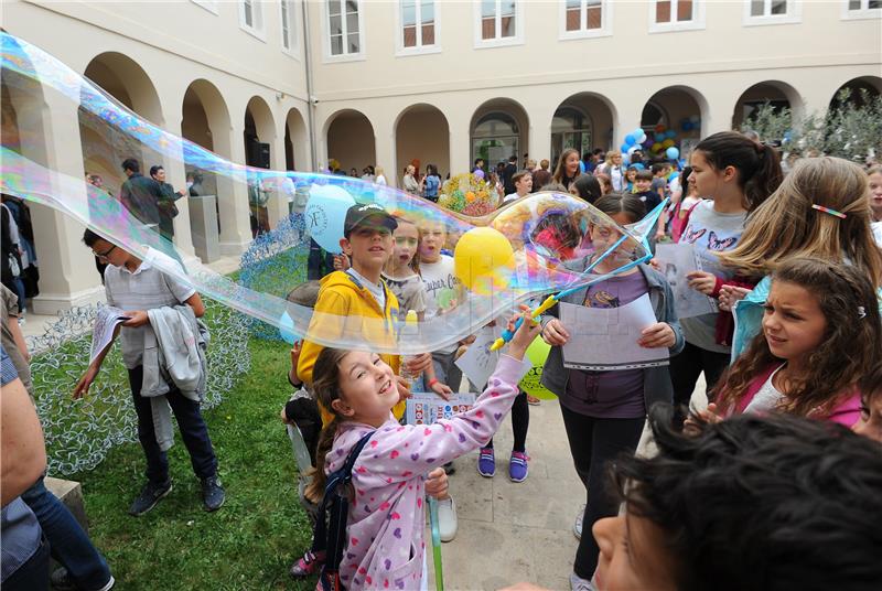 Otvoren 14. Festival znanosti na temu "Znanost i umjetnost"