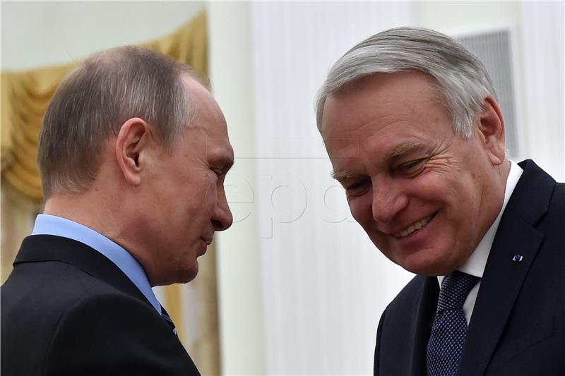 Putin pozvan u listopadu u Francusku - Ayrault